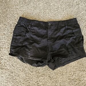 Black Women's Cargo Shoet Shorts